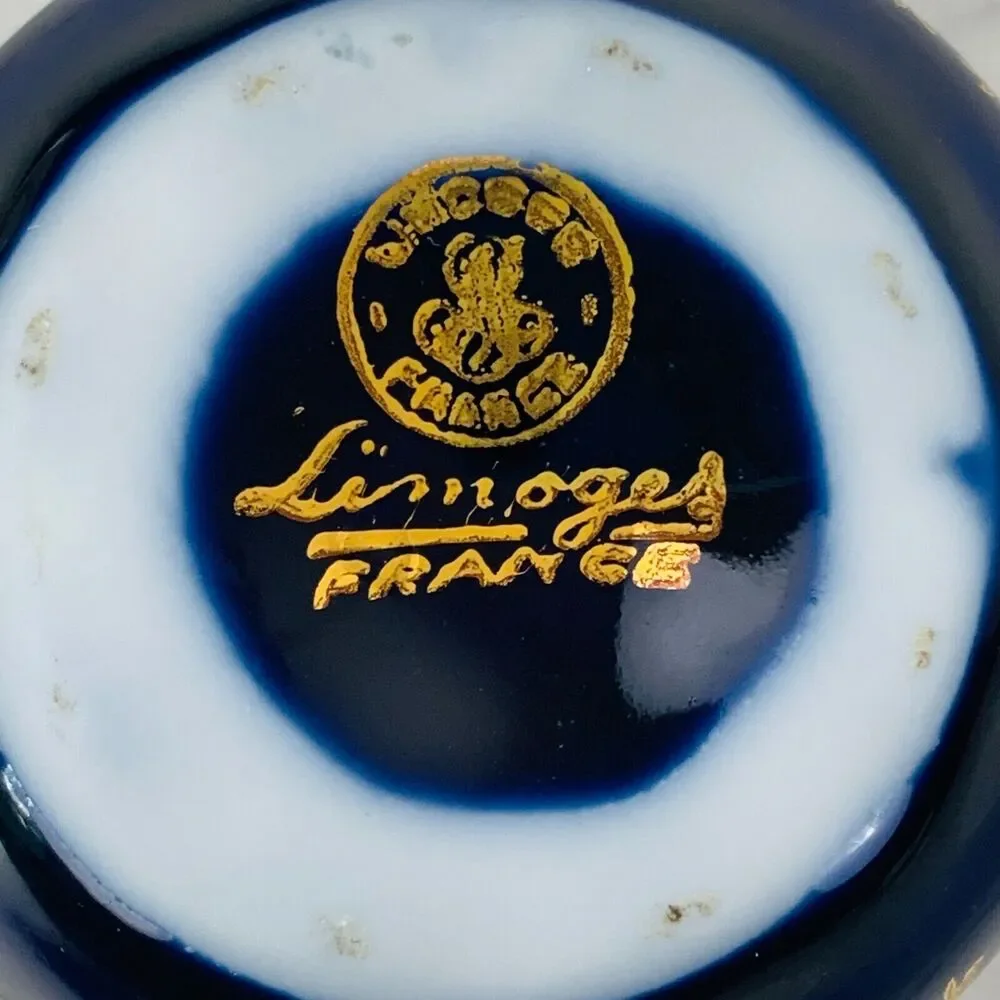Limoges France Fragonard Courting Couple Trinket Box Blue Gold 2.5